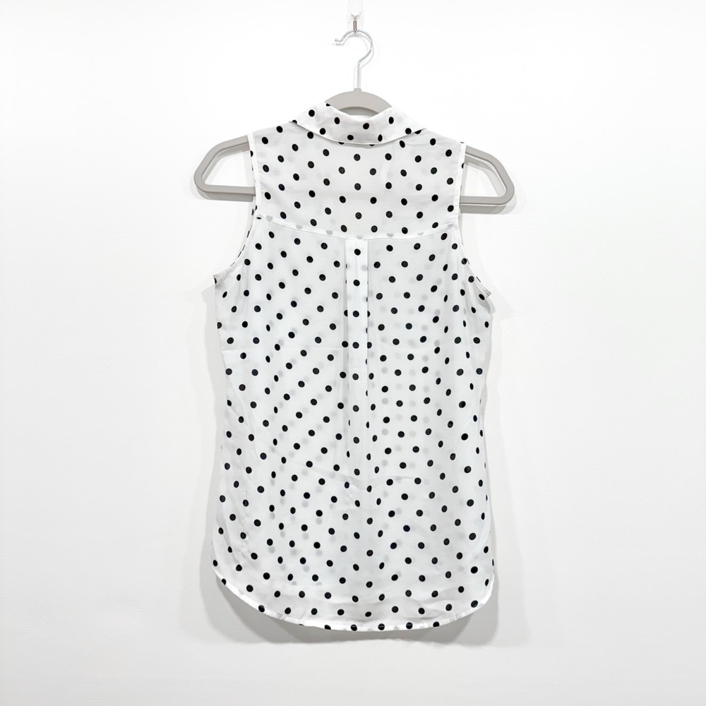 Express Sleeveless White Polka Dot Blouse - Picture 3 of 4